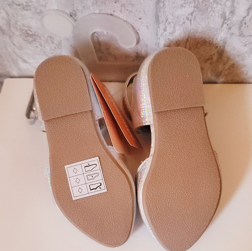 Toddler Girl Gymboree Shoes - Picture 5 of 5